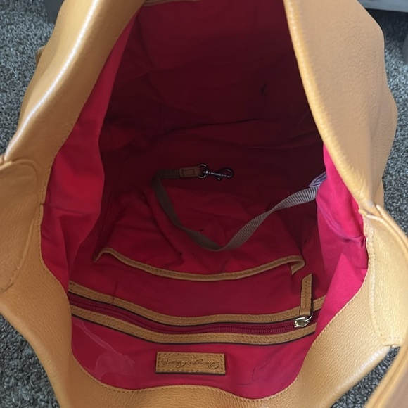 Dooney and Bourke Mustard Yellow Pebble Grain Logo Lock Sac - Picture 4 of 11